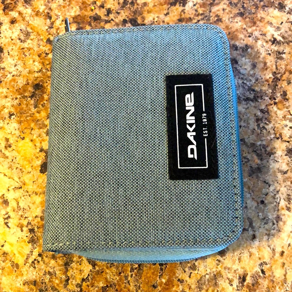 Dakine Wallet